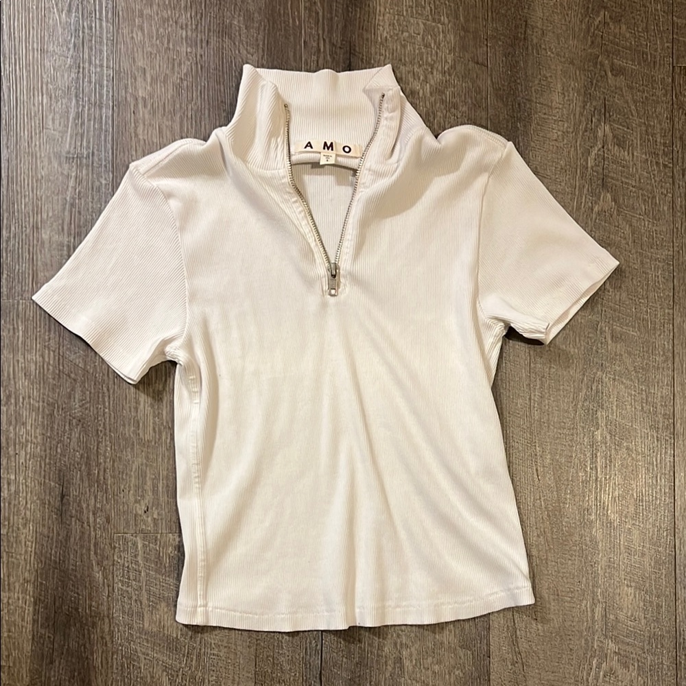 AMO Cream Zip-Up Short Sleeve Top